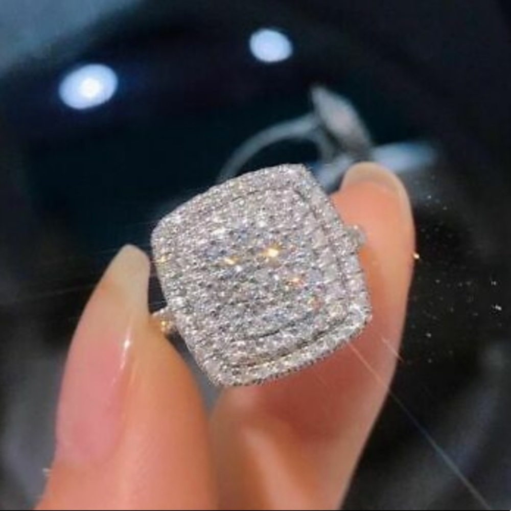 New 925 Sterling silver diamond luxury ring